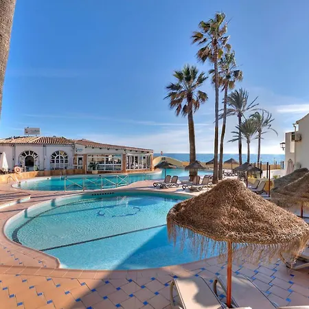 Apartment Beachfront Dona Lola *