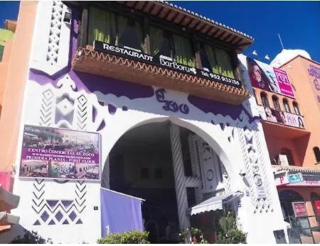 Beachfront Dona Lola * Sitio de Calahonda
